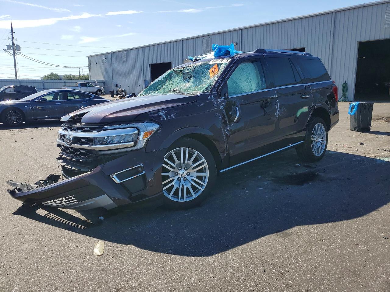 Photo of the 2024 FORD EXPEDITION LIMITED