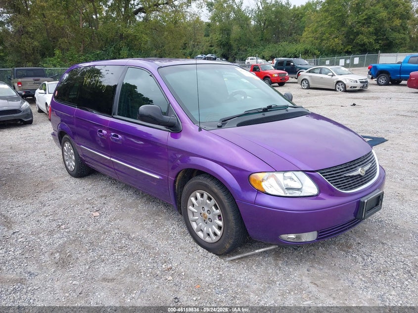 Photo of the 2001 CHRYSLER TOWN & COUNTRY LXI