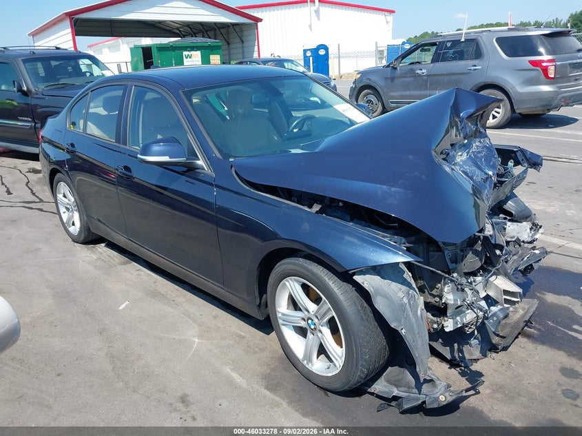 Photo of the 2014 BMW 320I