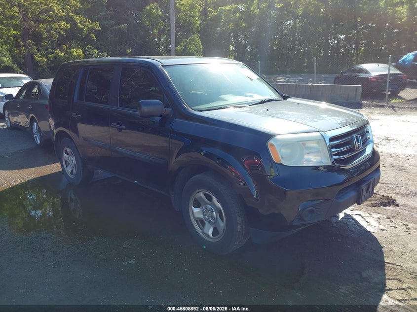 Photo of the 2013 HONDA PILOT LX