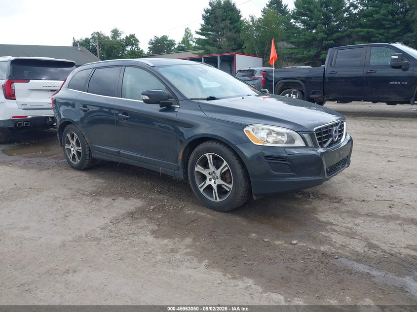 Photo of the 2012 VOLVO XC60 T6/T6 PLATINUM/T6 PREMIER PLUS/T6 R-DESIGN/T6 R-DESIGN PLATINUM/T6 R-DESIGN PREMIER PLUS