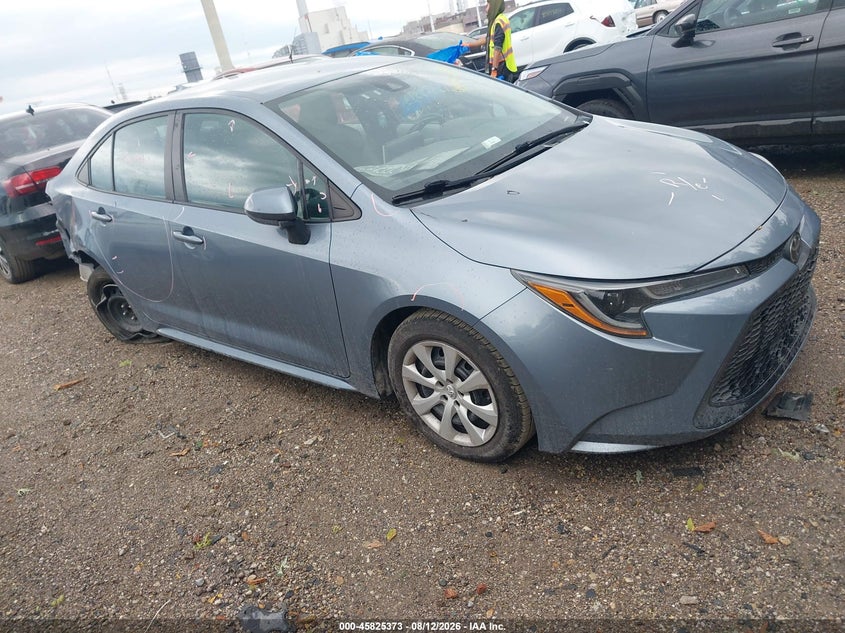 Photo of the 2021 TOYOTA COROLLA LE