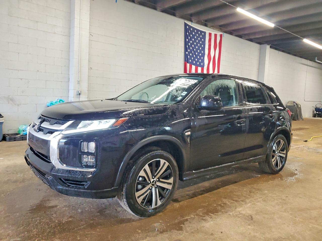Photo of the 2026 MITSUBISHI OUTLANDER SPORT ES AWD