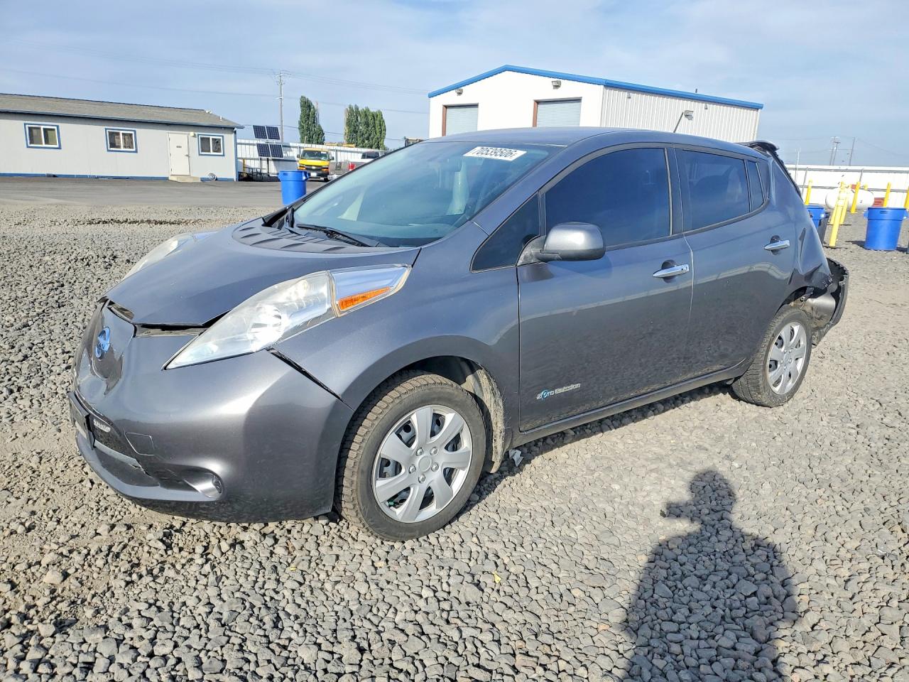 Photo of the 2016 NISSAN LEAF S