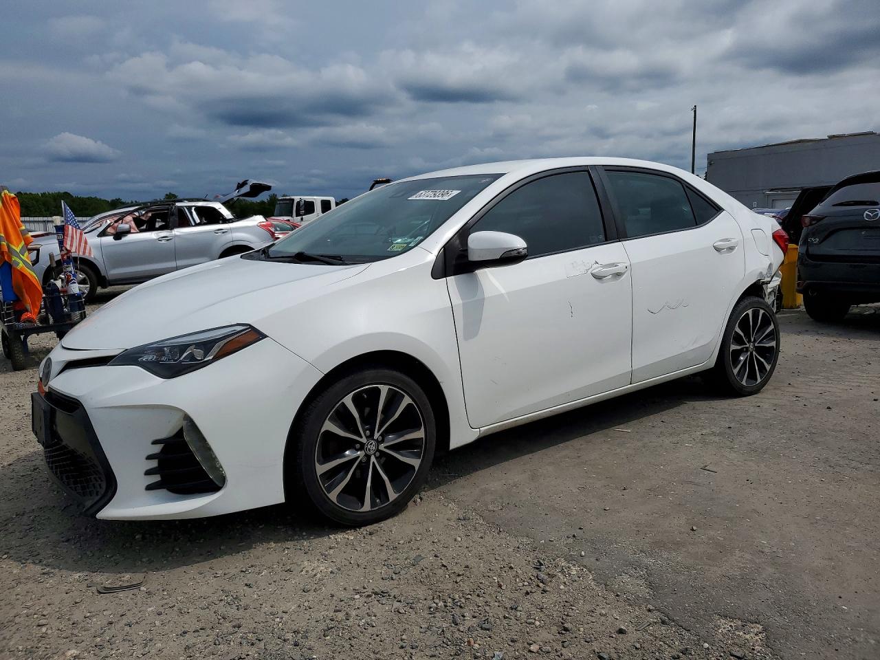Photo of the 2017 TOYOTA COROLLA SE