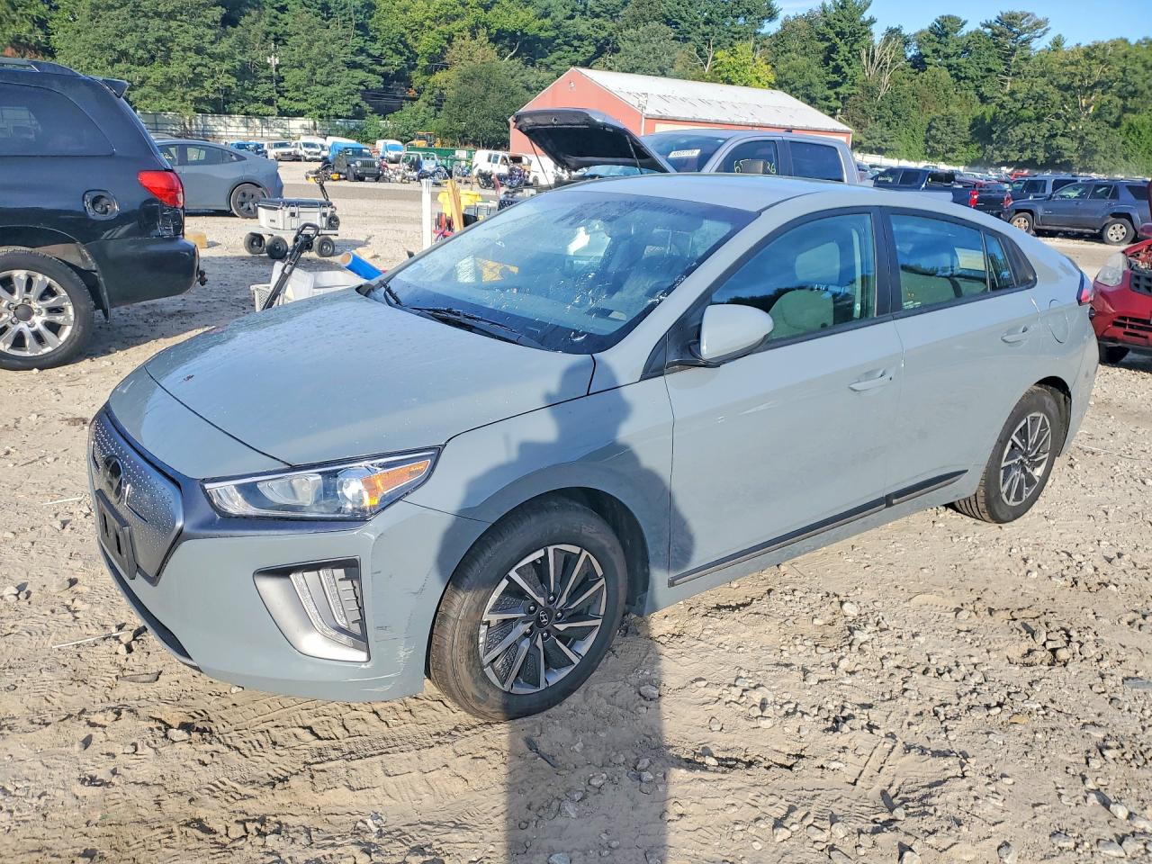 Photo of the 2021 HYUNDAI IONIQ SE