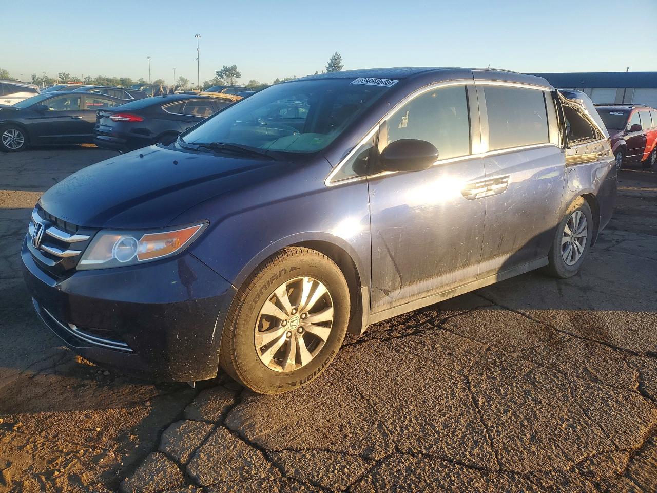 Photo of the 2014 HONDA ODYSSEY EX