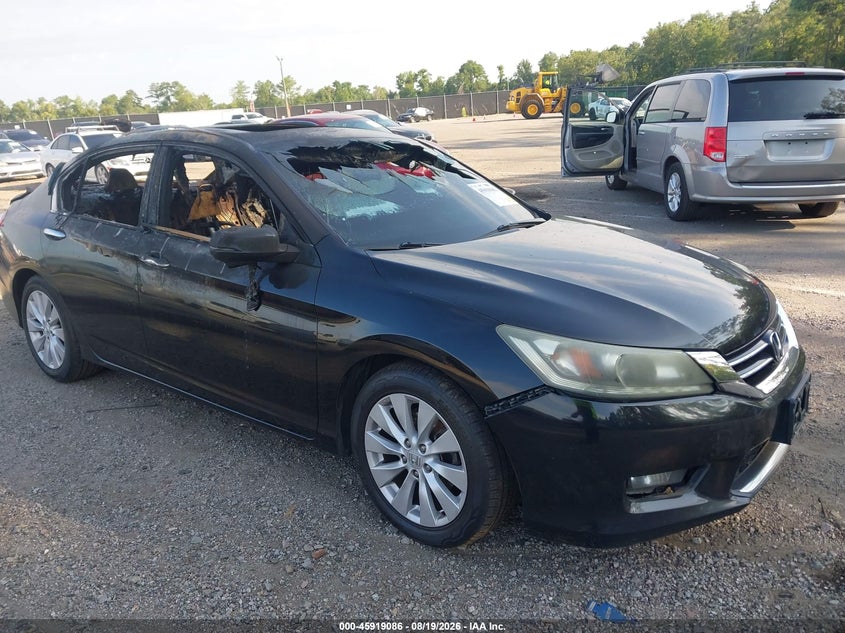 Photo of the 2015 HONDA ACCORD EX-L V-6
