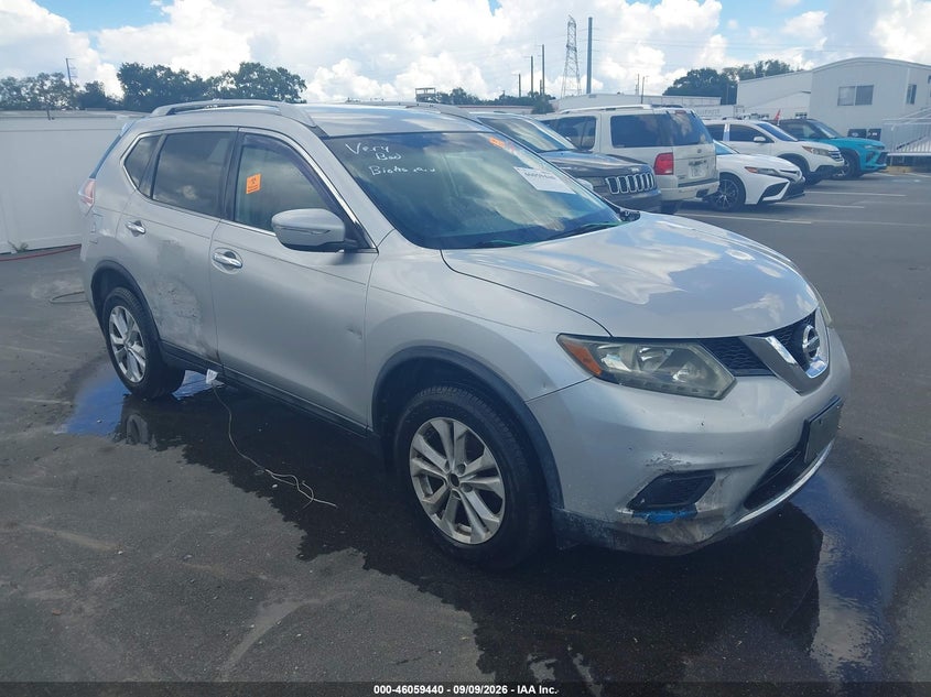 Photo of the 2014 NISSAN ROGUE SV