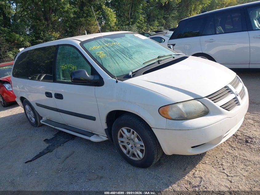 Photo of the 2005 DODGE GRAND CARAVAN SE