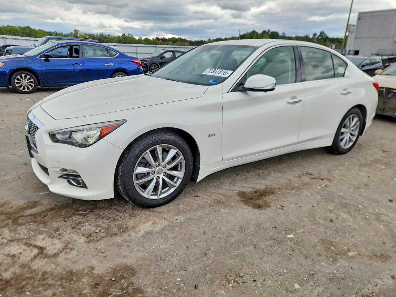 Photo of the 2016 INFINITI Q50 3.0T PREMIUM