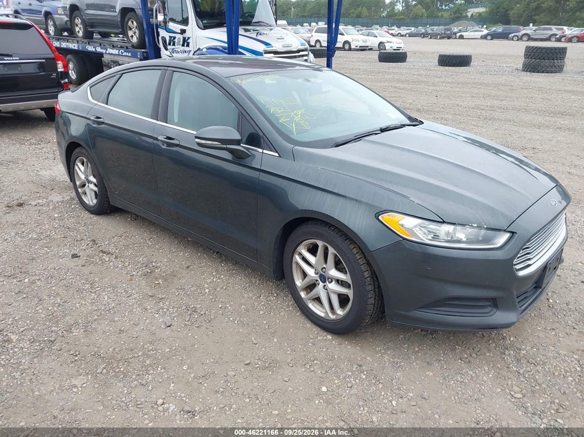 Photo of the 2015 FORD FUSION SE