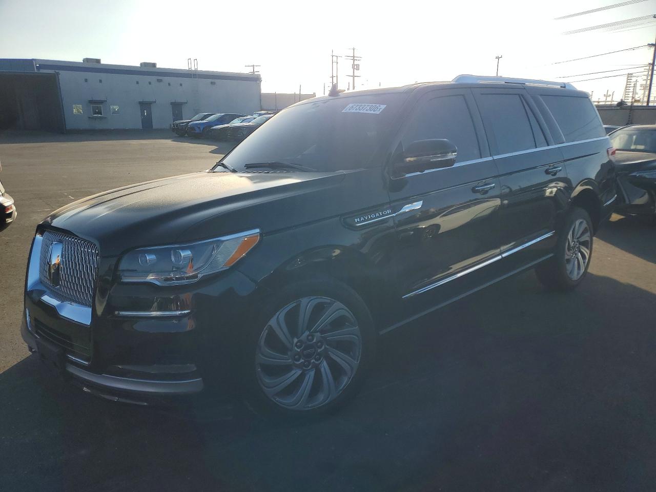 Photo of the 2022 LINCOLN NAVIGATOR L RESERVE