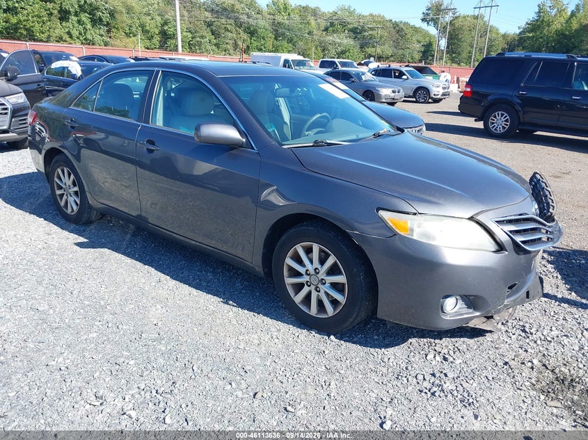 Photo of the 2011 TOYOTA CAMRY XLE