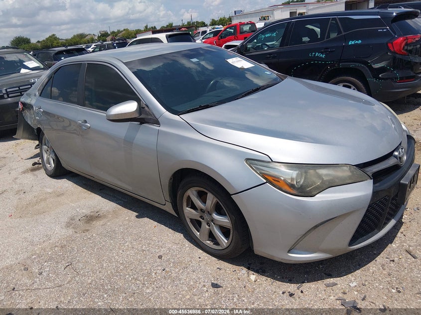 Photo of the 2015 TOYOTA CAMRY LE
