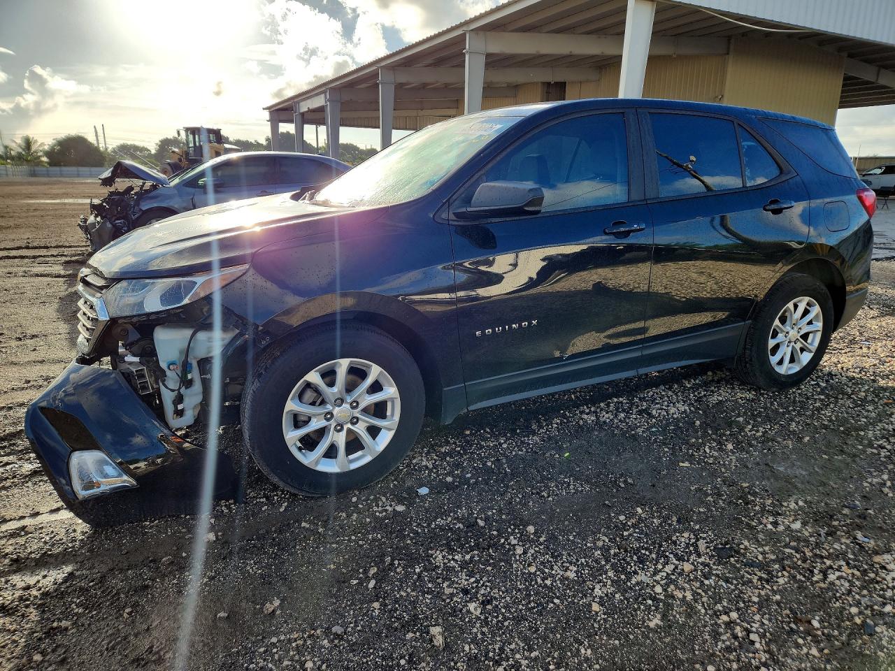 Photo of the 2020 CHEVROLET EQUINOX LS