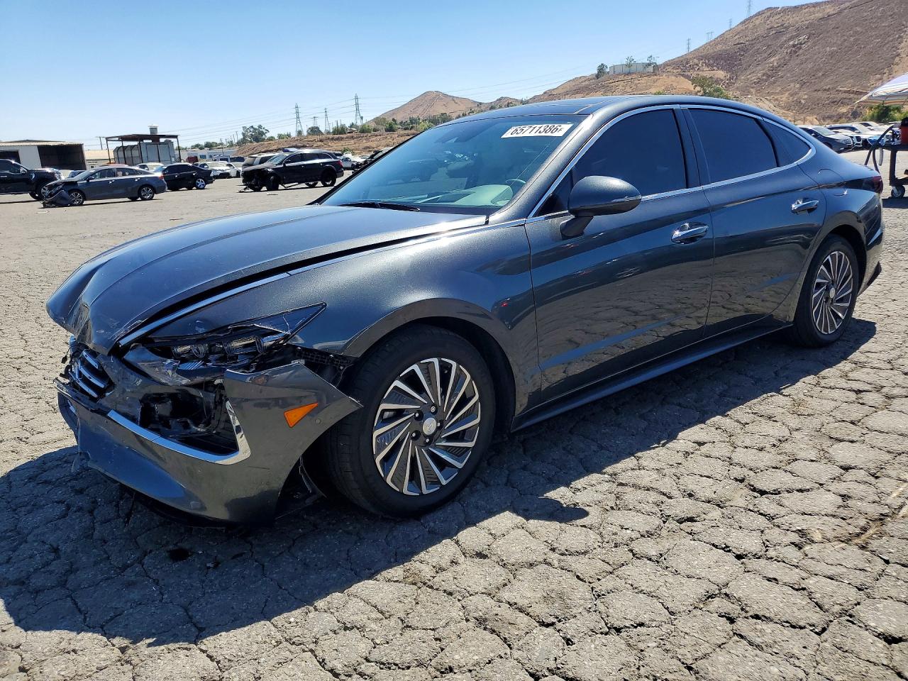 Photo of the 2023 HYUNDAI SONATA HYBRID LIMITED