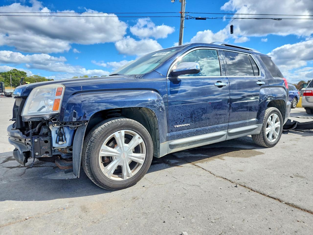 Photo of the 2017 GMC TERRAIN SLT