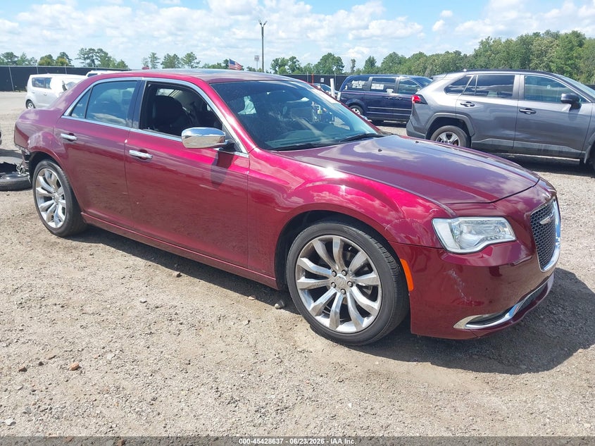 Photo of the 2017 CHRYSLER 300C