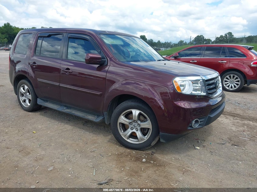 Photo of the 2015 HONDA PILOT EX-L