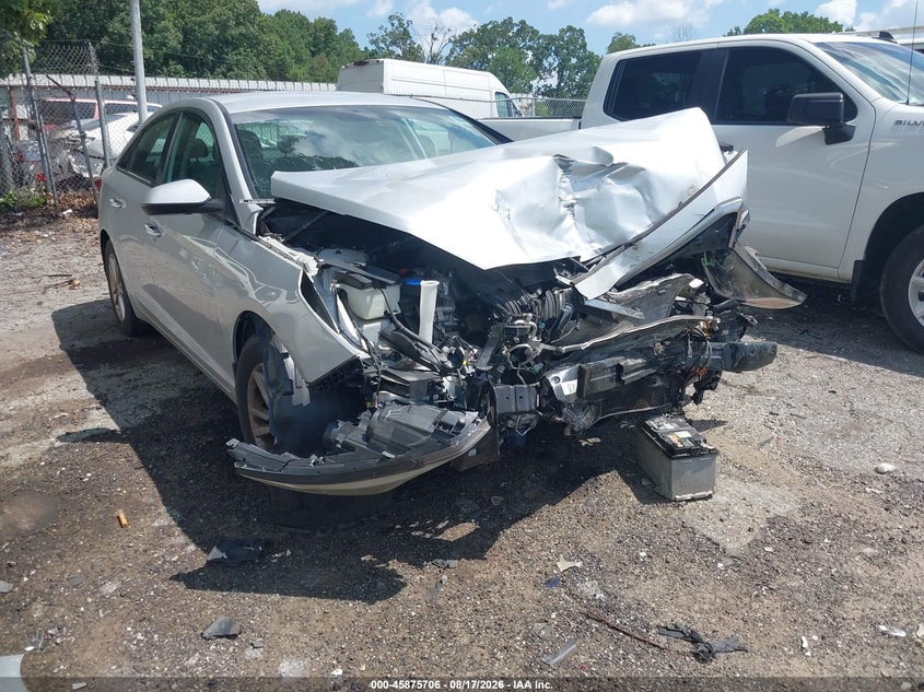 Photo of the 2016 HYUNDAI SONATA SE