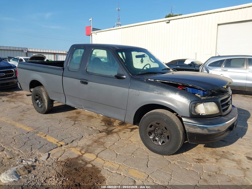 Photo of the 2000 FORD F-150 LARIAT/WORK SERIES/XL/XLT