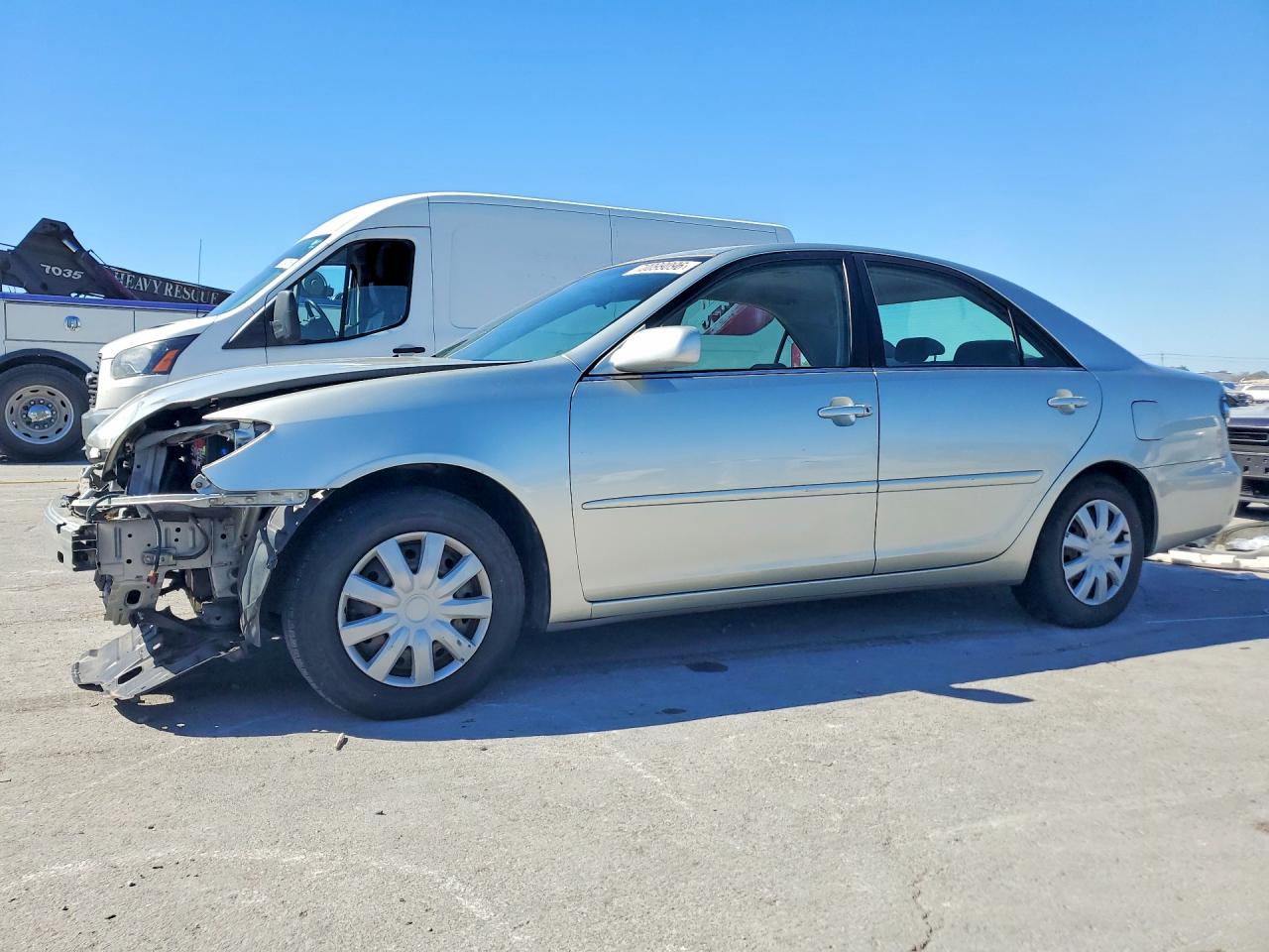 Photo of the 2005 TOYOTA CAMRY LE
