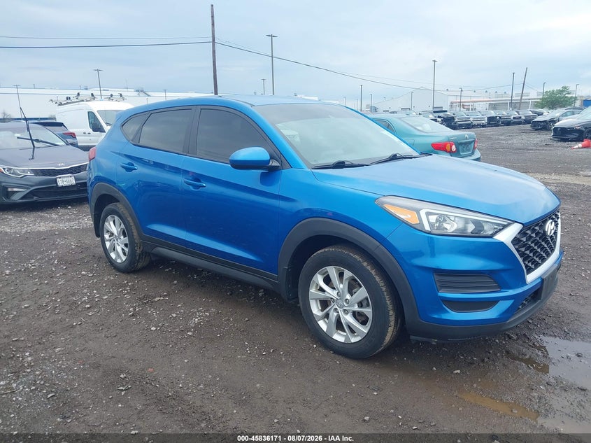 Photo of the 2019 HYUNDAI TUCSON SE
