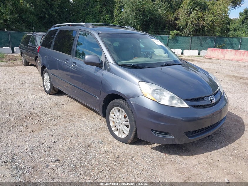 Photo of the 2008 TOYOTA SIENNA XLE