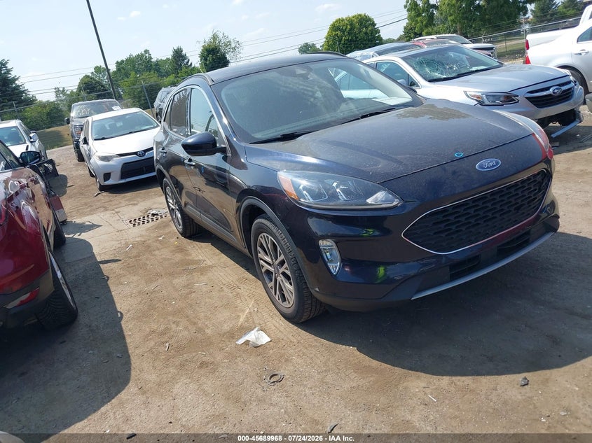 Photo of the 2021 FORD ESCAPE SEL