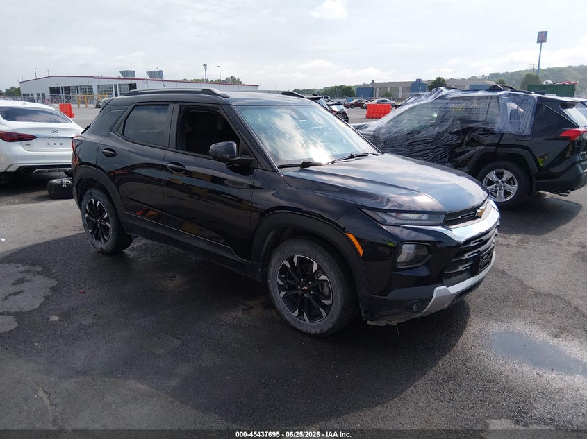 Photo of the 2021 CHEVROLET TRAILBLAZER FWD LT