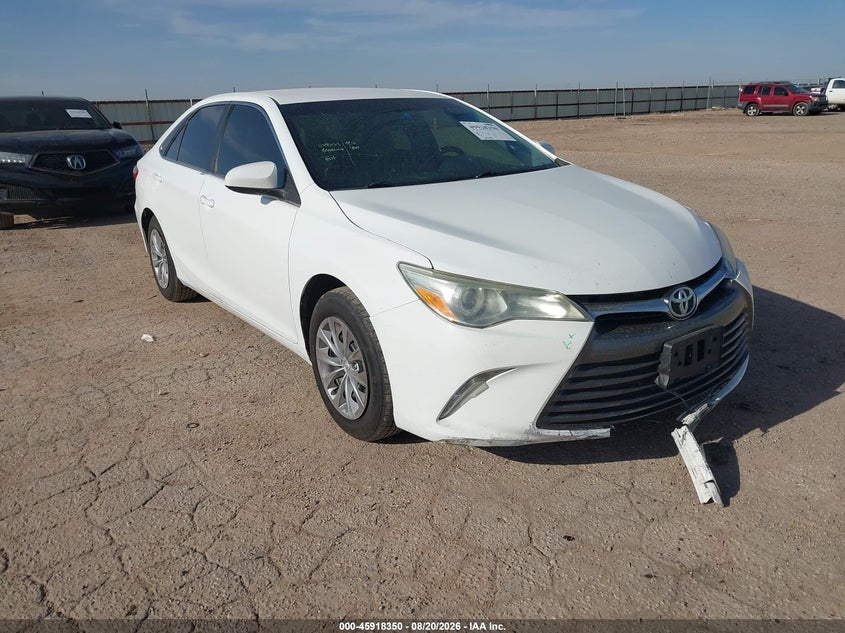 Photo of the 2015 TOYOTA CAMRY LE