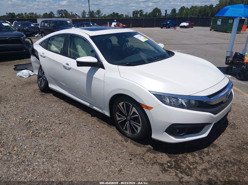 Photo of the 2018 HONDA CIVIC EX-T