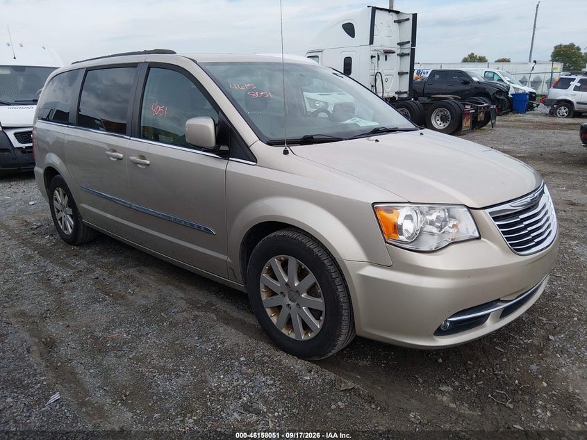 Photo of the 2016 CHRYSLER TOWN & COUNTRY TOURING