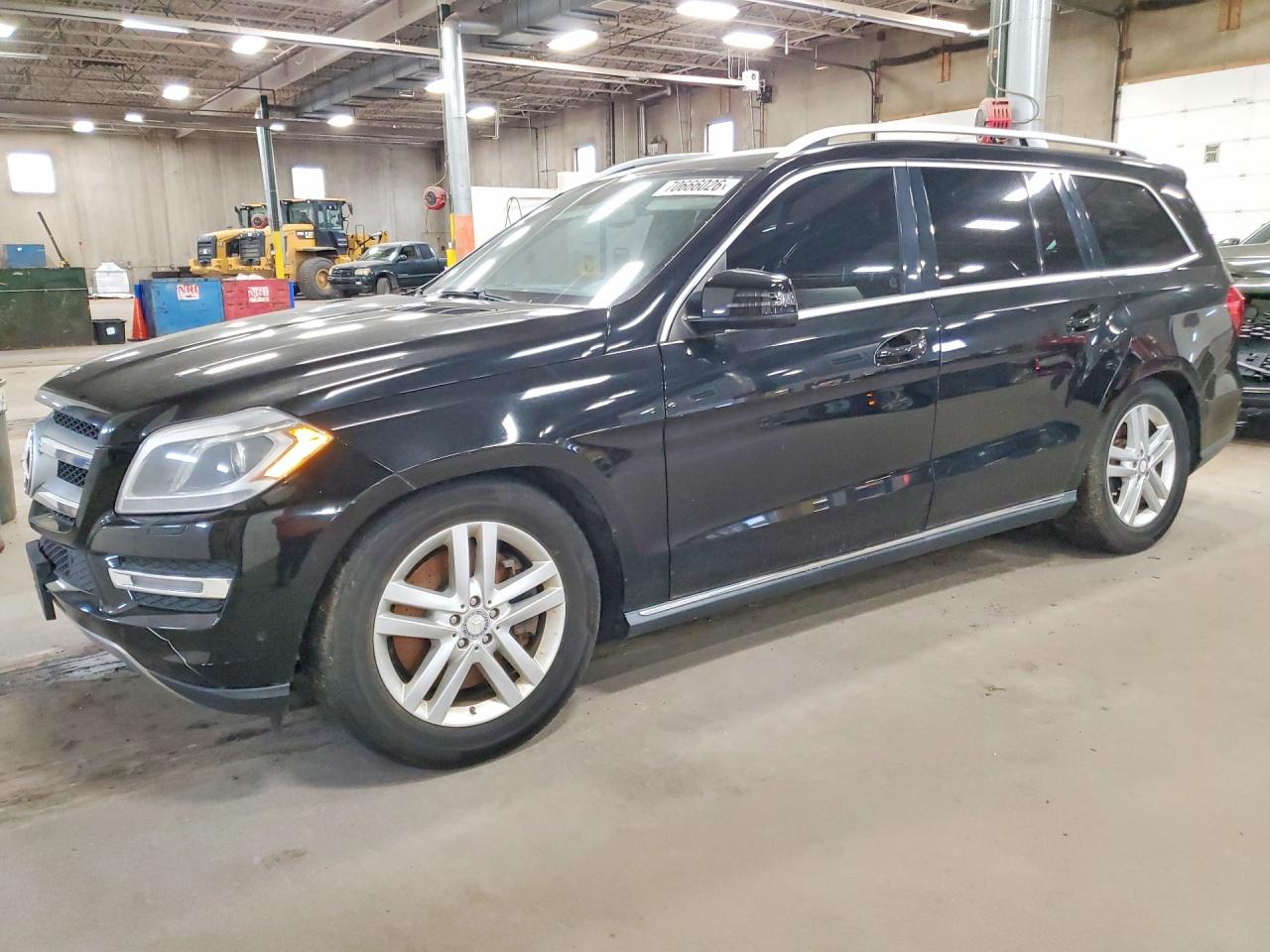 Photo of the 2013 MERCEDES-BENZ GL 450 4MATIC