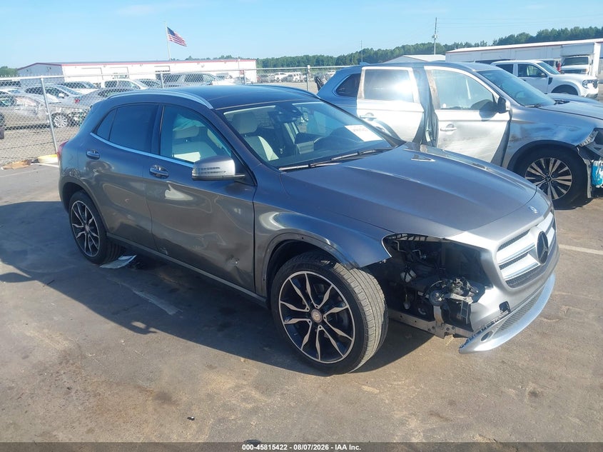 Photo of the 2016 MERCEDES-BENZ GLA 250