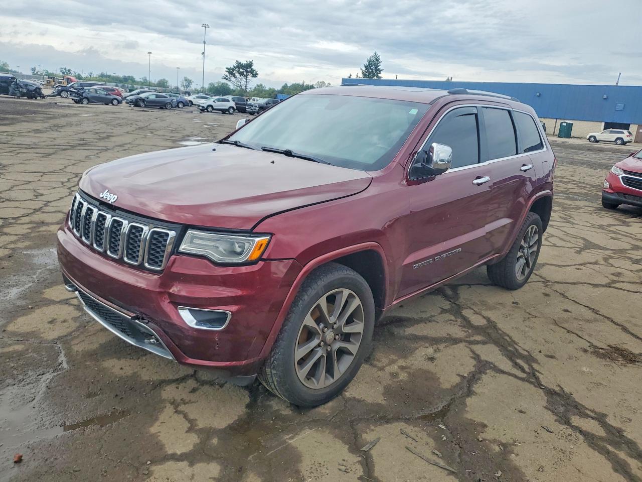 Photo of the 2017 JEEP GRAND CHEROKEE OVERLAND