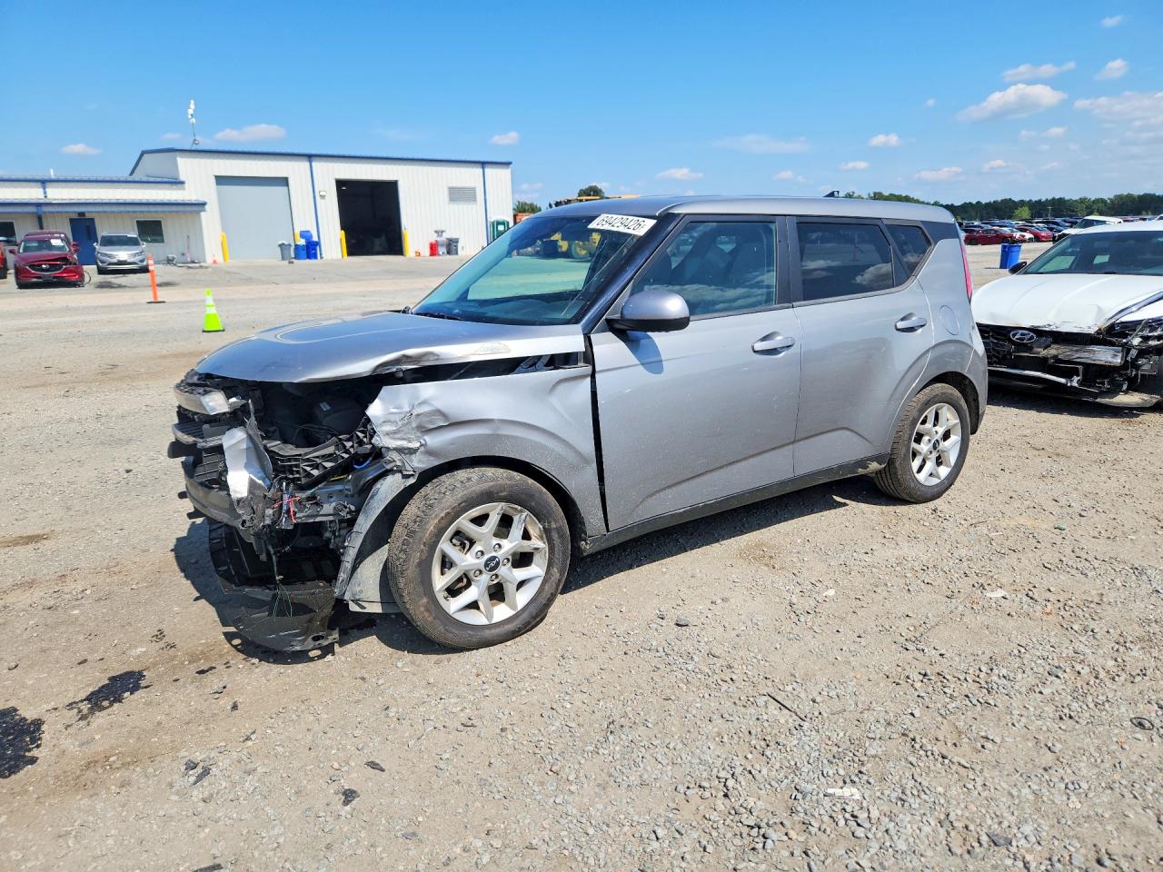 Photo of the 2023 KIA SOUL LX