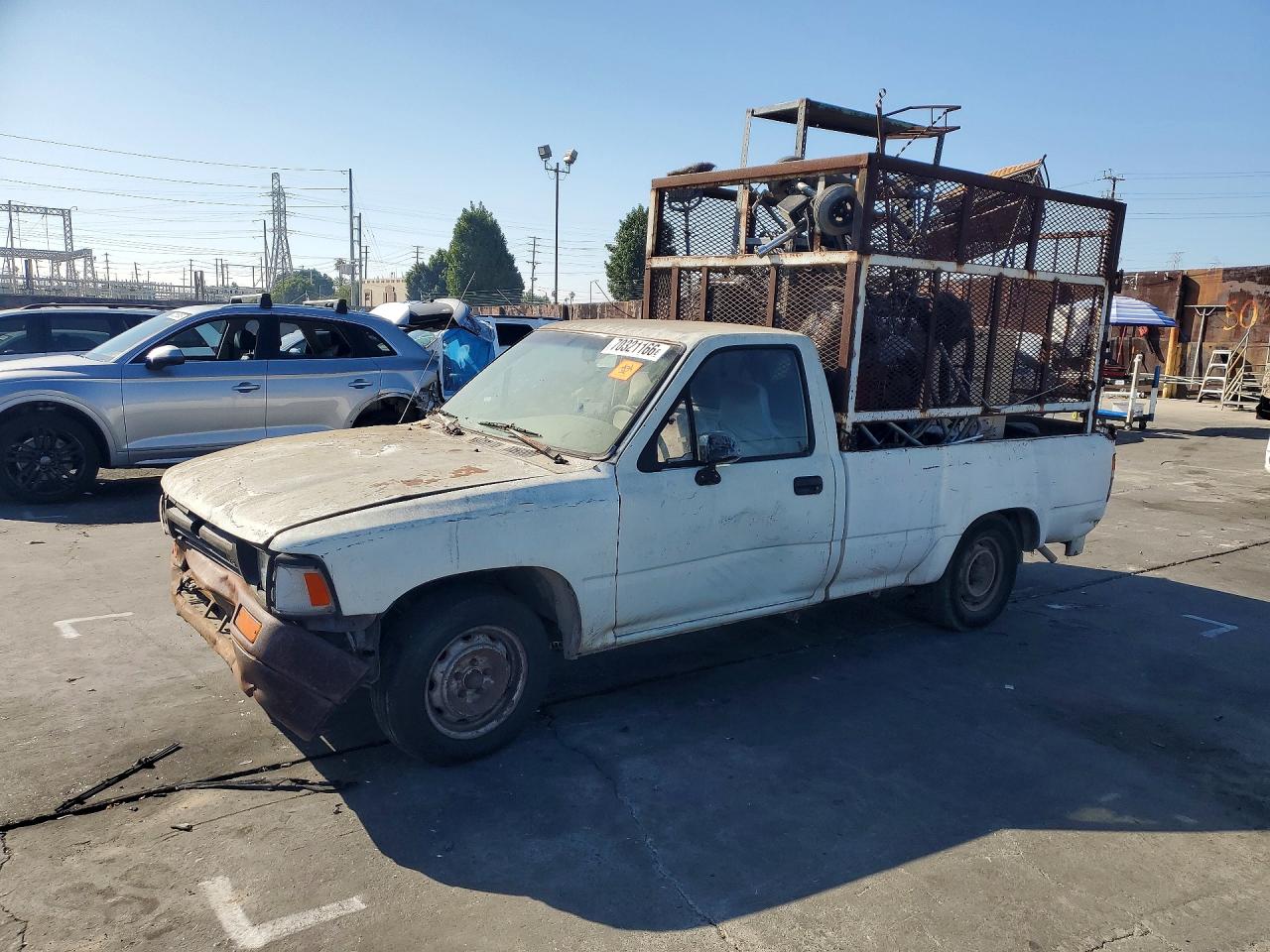 Photo of the 1992 TOYOTA PICKUP DELUXE