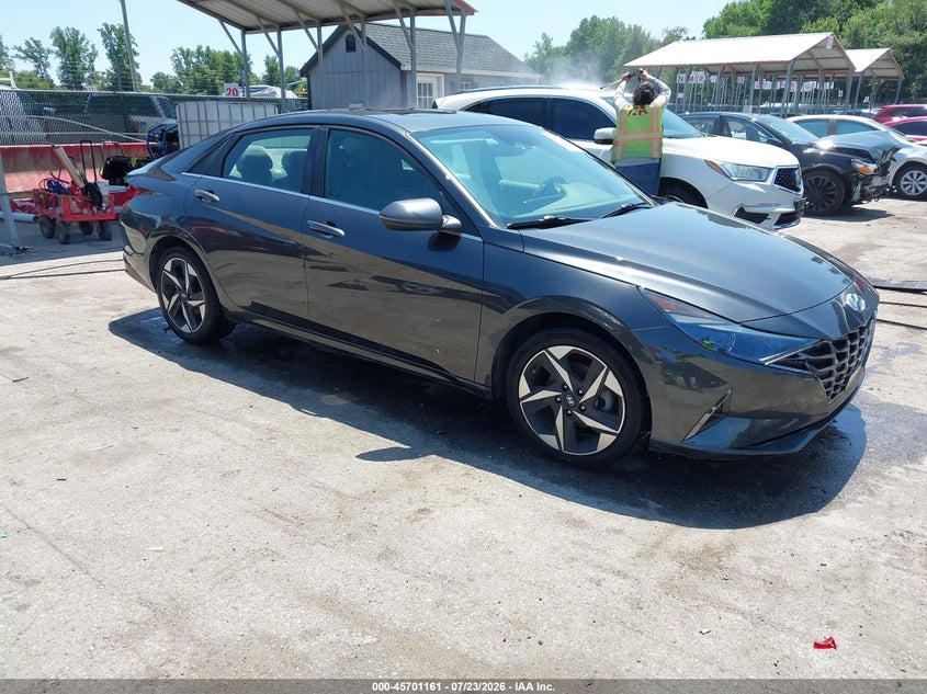 Photo of the 2021 HYUNDAI ELANTRA SEL