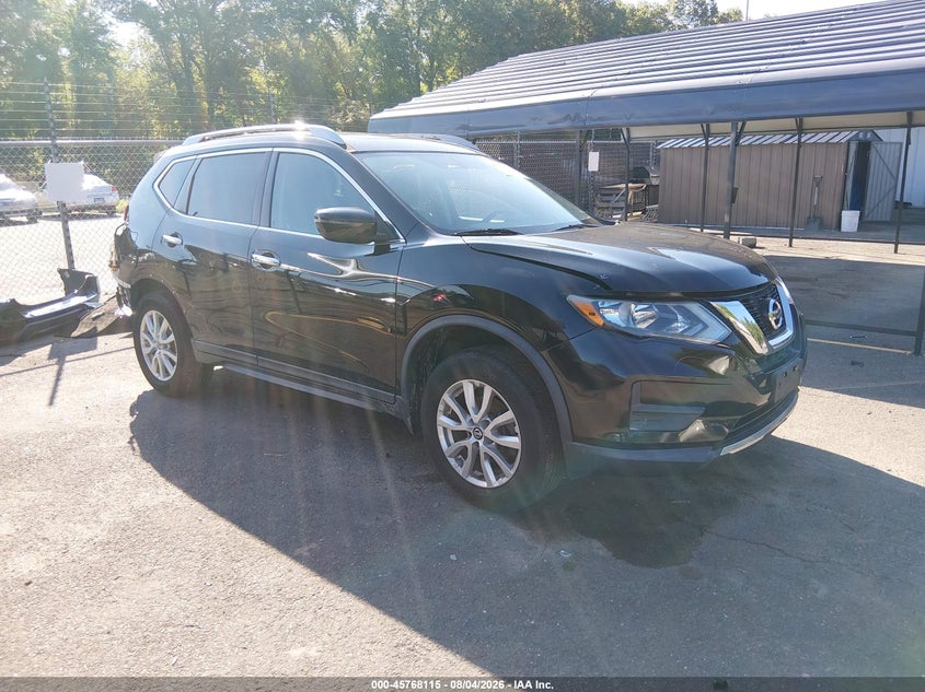 Photo of the 2017 NISSAN ROGUE SV