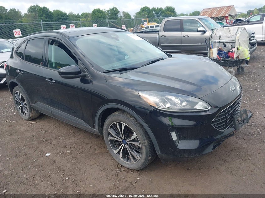 Photo of the 2022 FORD ESCAPE SEL