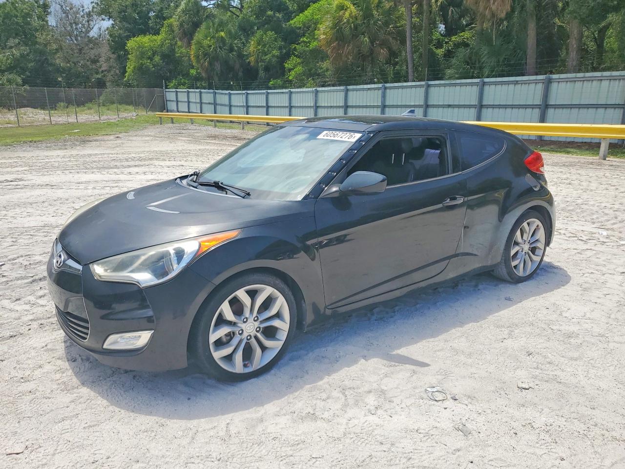 Photo of the 2013 HYUNDAI VELOSTER BASE