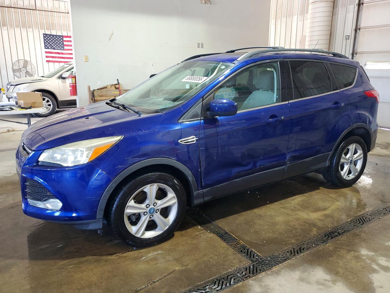 Photo of the 2013 FORD ESCAPE SE