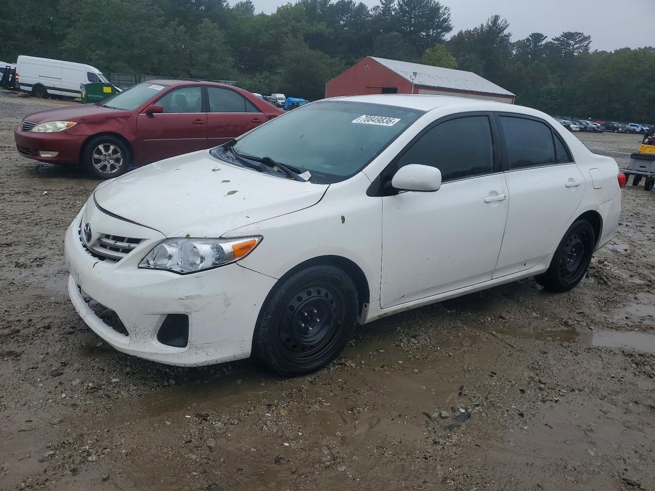 Photo of the 2013 TOYOTA COROLLA LE
