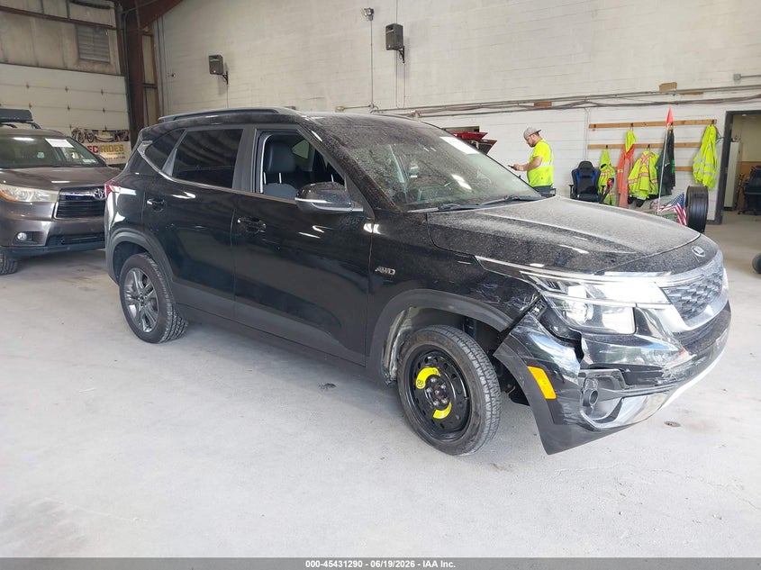 Photo of the 2021 KIA SELTOS S