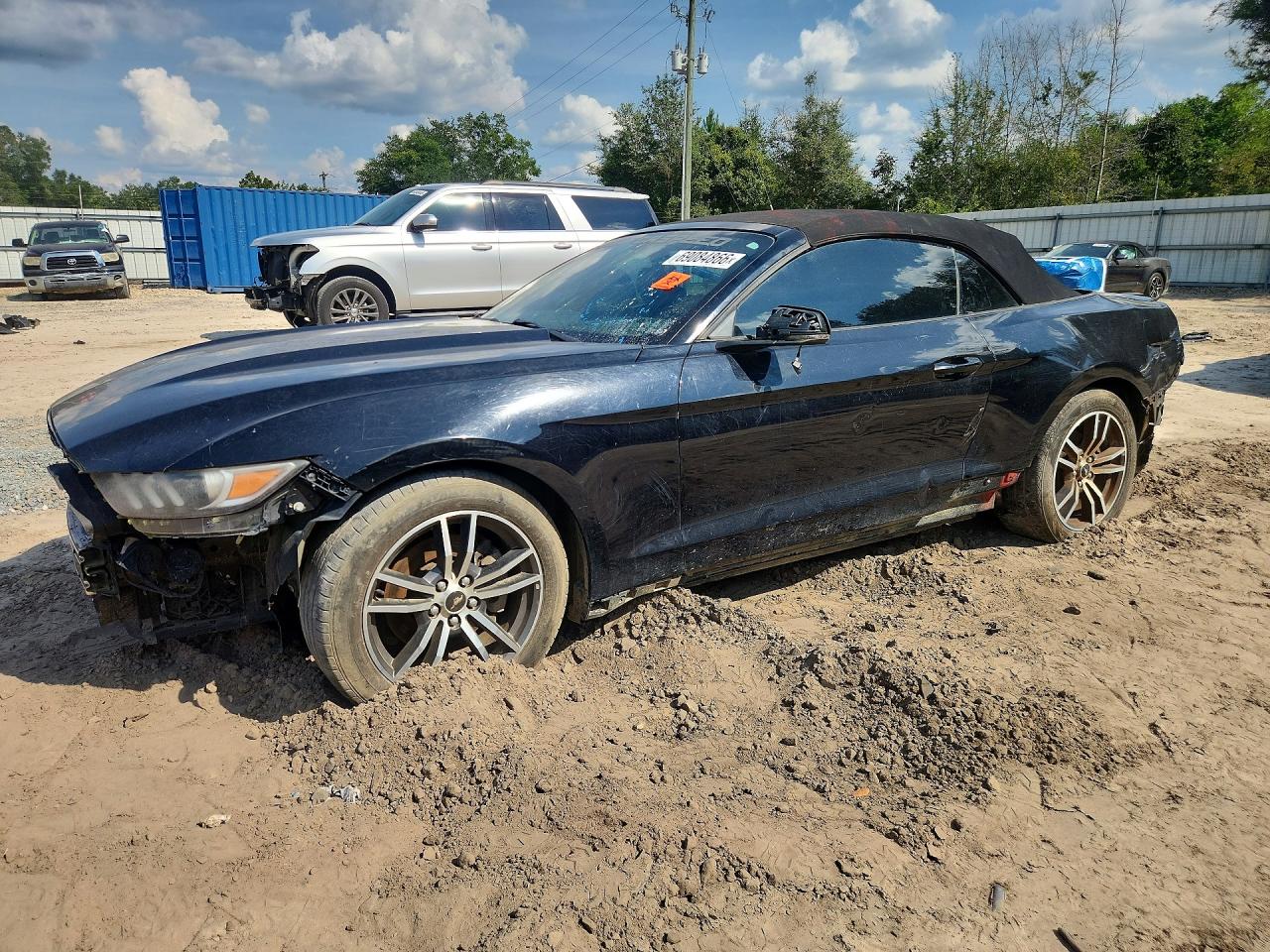 Photo of the 2017 FORD MUSTANG