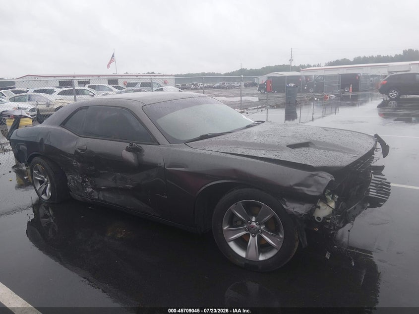Photo of the 2016 DODGE CHALLENGER SXT