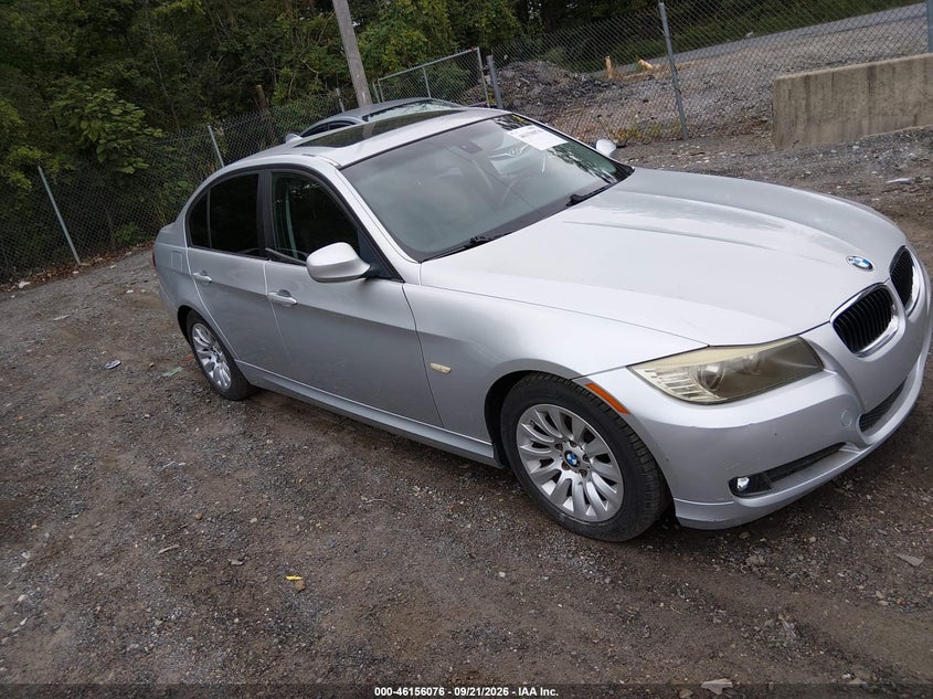 Photo of the 2009 BMW 328I