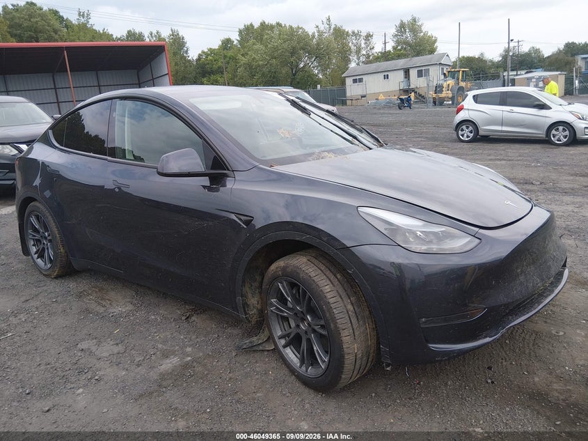 Photo of the 2025 TESLA MODEL Y LONG RANGE DUAL MOTOR ALL-WHEEL DRIVE